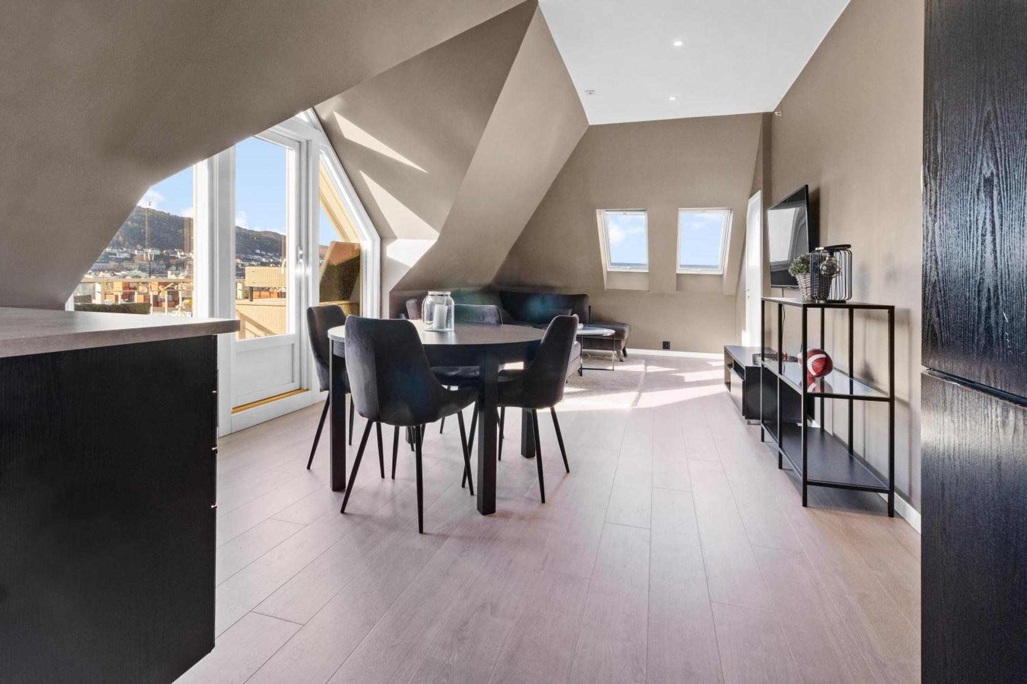 Penthouse Apartment In Берген Екстериор снимка
